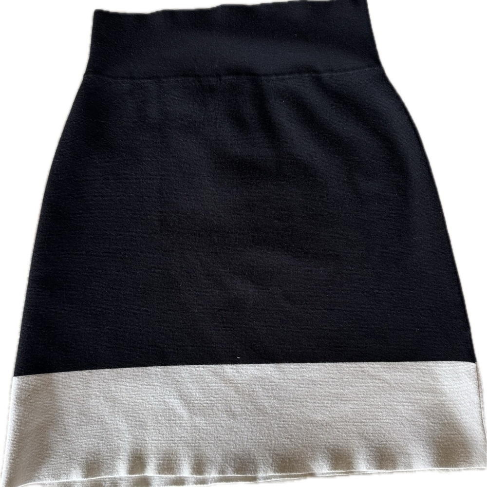 Theory black and white color block midi skirt size